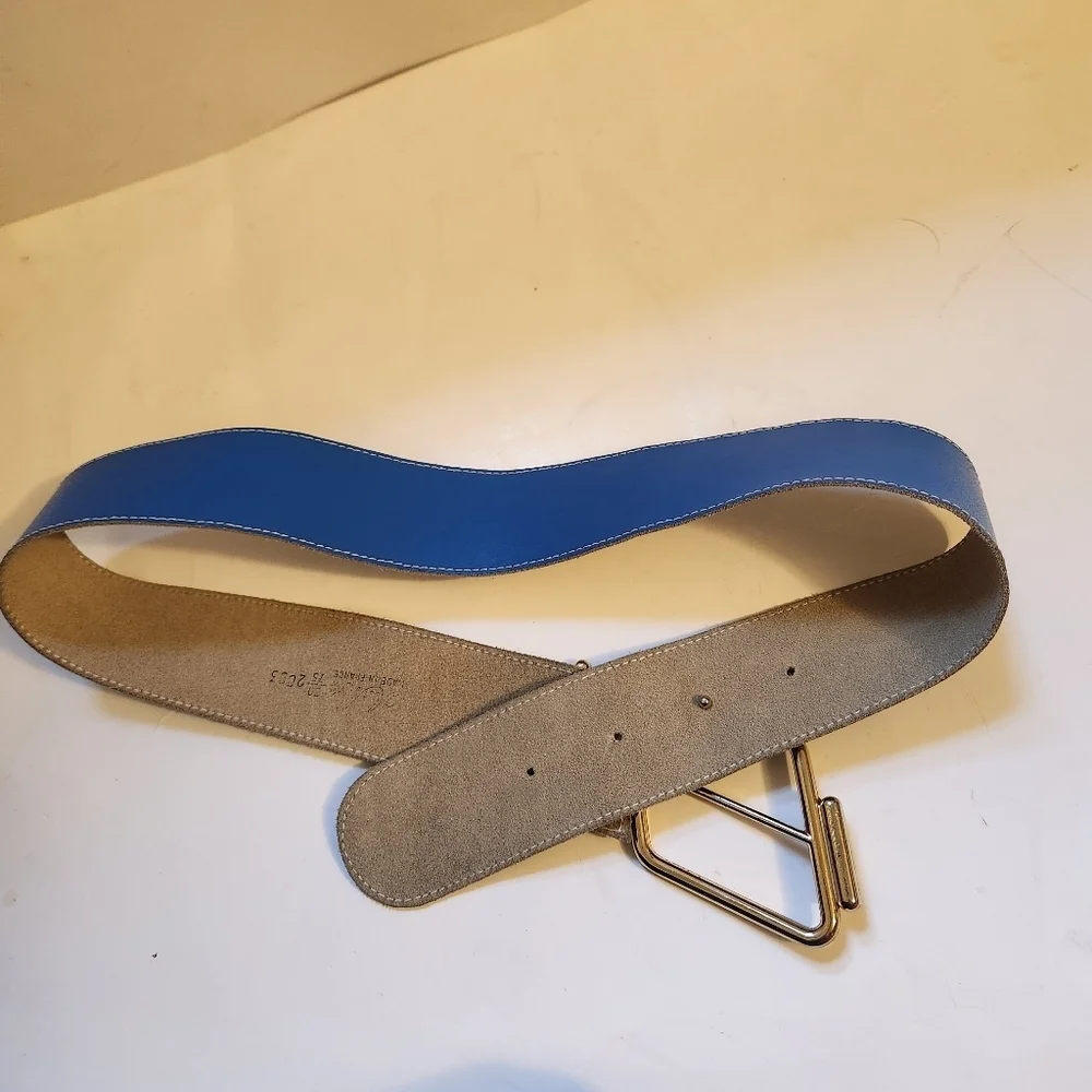 Vintage French made belt in EUC 28